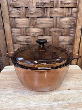 Large 4.5L Vision Corningware Amber Brown Glass Covered Casserole with Handles